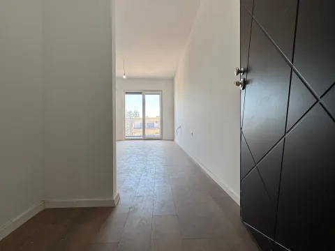 Sale, two bedroom apartment, 64m², Velika Plaža, Ulcinj - image 2