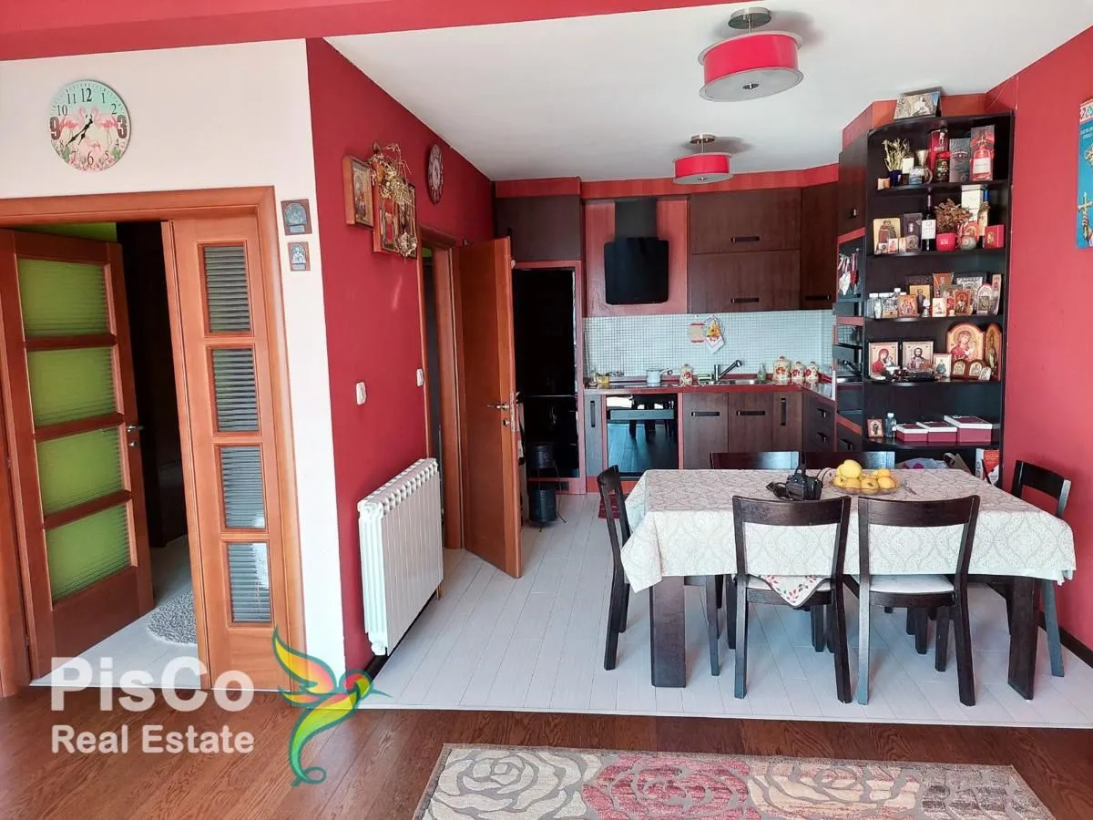 Prodaja, četvorosoban stan, 156m², Gorica C, Podgorica