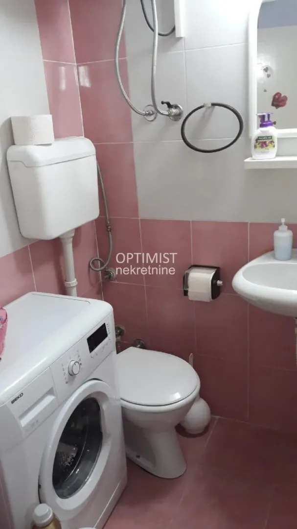 Prodaja, jednosoban stan, 30m², Novi Beograd Blok 1 Fontana, Novi Beograd Sve Podlokacije