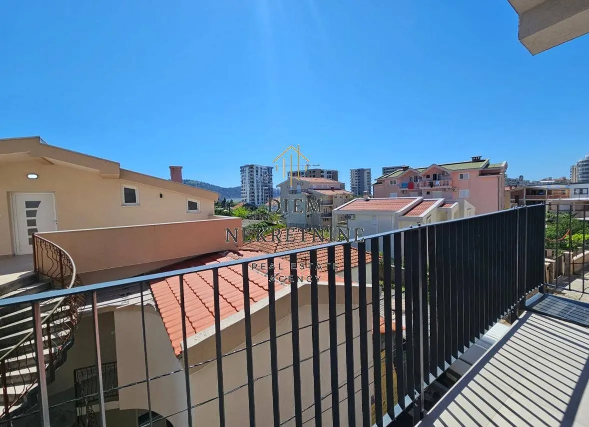 Rent, two bedroom apartment, 55m², Centar, Bar