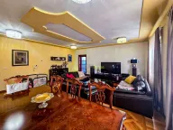 Prodaja, kuća, 356m², Tološi, Podgorica - image 8