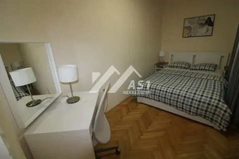 Izdavanje, trosoban stan, 75m², Centar, Novi Sad - image 6