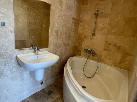 Sale, three bedroom apartment, 268m², Kostanjica, Kotor - image 7