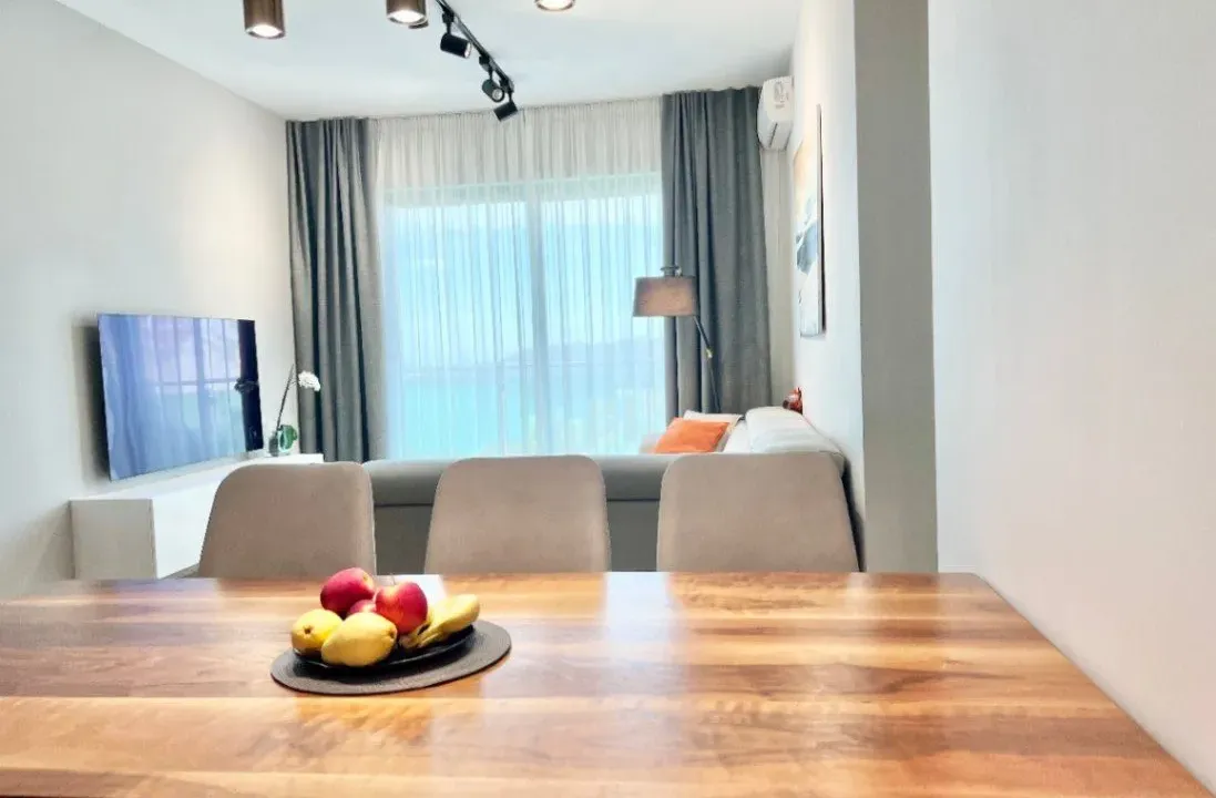 Prodaja, dvosoban stan, 81m², Bečići, Budva