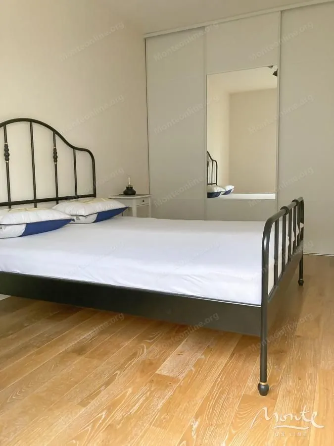 Prodaja, jednosoban stan, 40m², Central Point, Podgorica