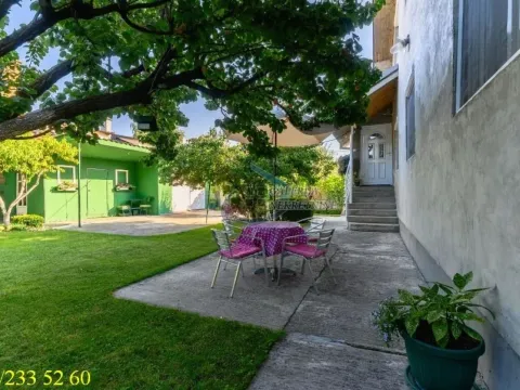 Sale, house, 247m², Palilula Sve Podlokacije, Beograd - image 22