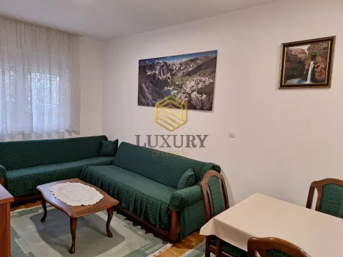 Rent, one bedroom apartment, 45m², Tuški Put, Podgorica - image 11