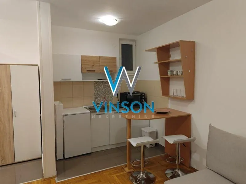 Izdavanje, stan, 26m², Centar, Novi Sad