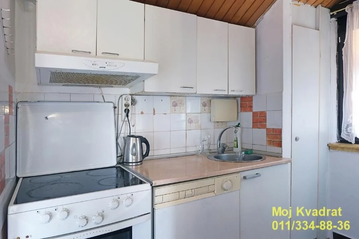Prodaja, četvorosoban stan, 83m², Cerak Vinogradi, Beograd