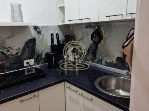 Rent, three bedroom apartment, 75m², Vračar Sve Podlokacije, Beograd - image 9