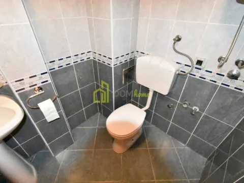 Rent, one bedroom apartment, 41m², Vezirov Most, Podgorica - image 9