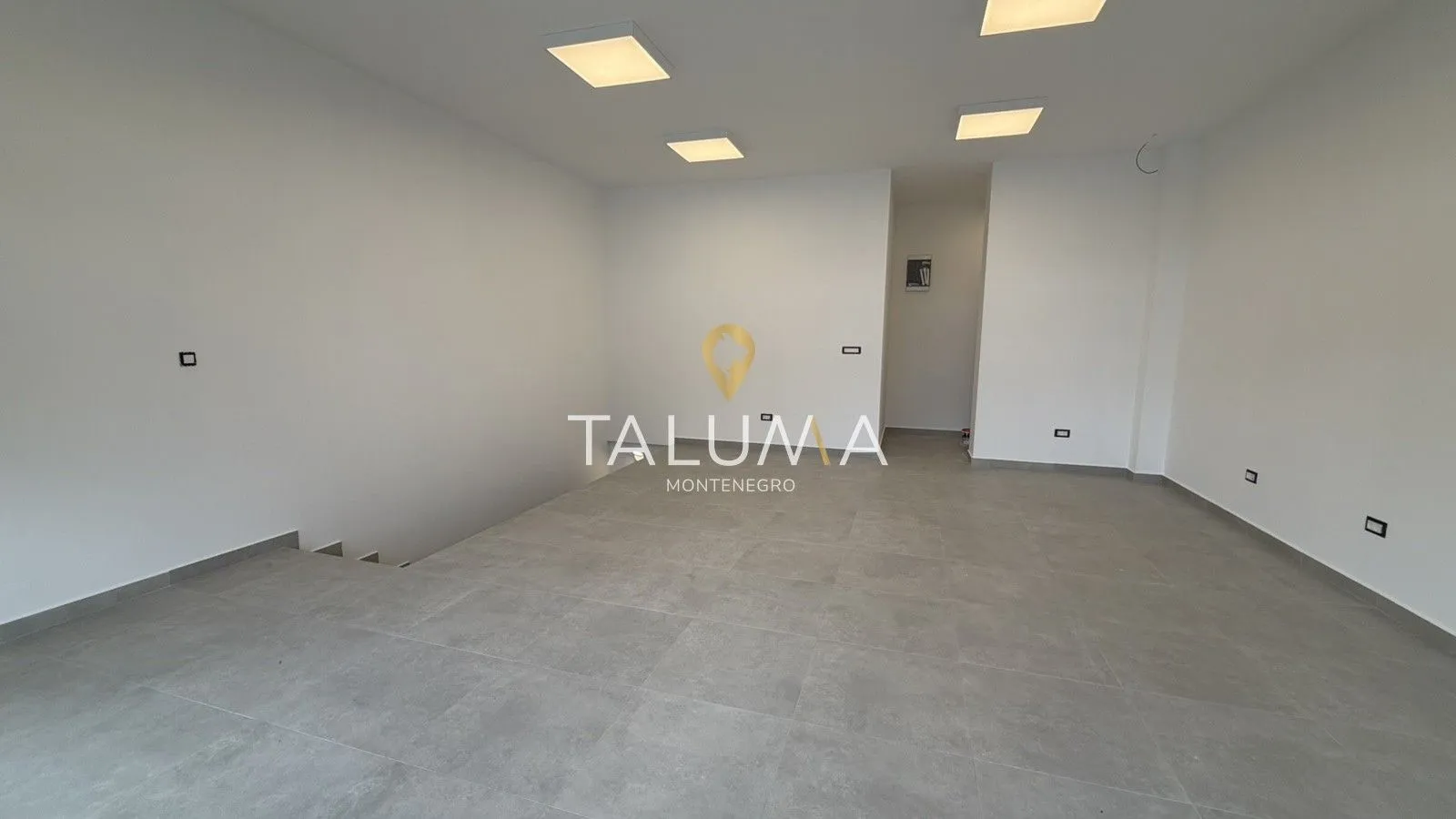 Rent, office space, 95m², City Kvart, Podgorica