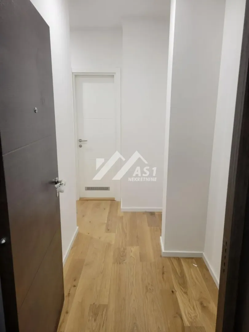 Izdavanje, četvorosoban stan, 92m², Liman 4, Novi Sad Sve Podlokacije