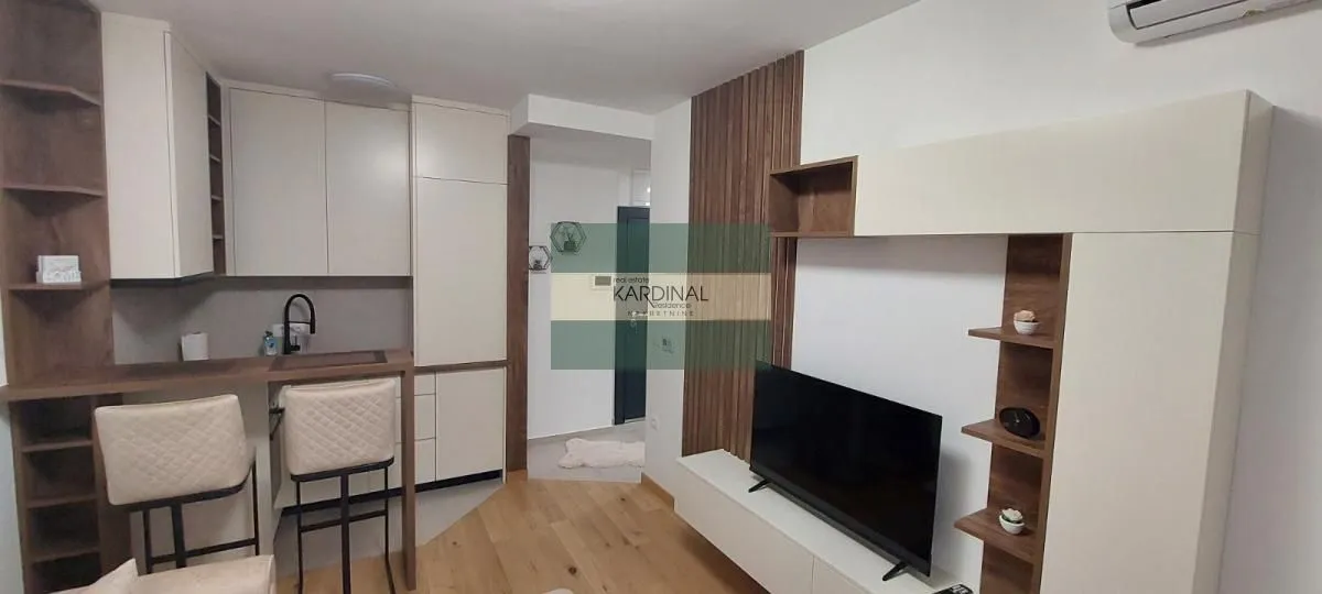 Izdavanje, jednosoban stan, 34m², Detelinara, Novi Sad Sve Podlokacije