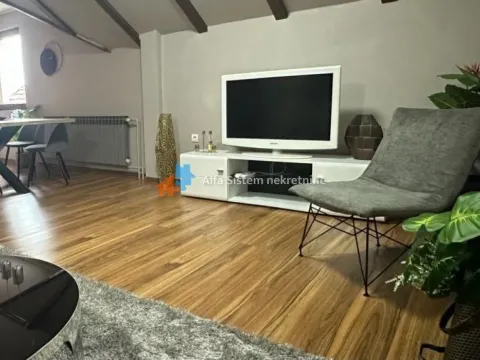 Izdavanje, dvosoban stan, 80m², Čukarica, Beograd - image 5