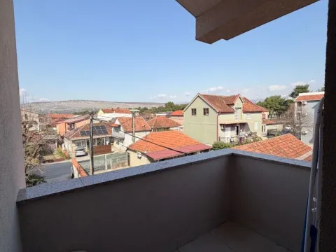 Rent, one bedroom apartment, 40m², Kruševac, Podgorica - image 7