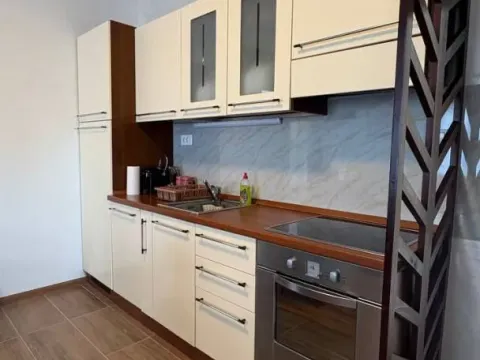 Rent, two bedroom apartment, 70m², Mažina, Tivat - image 4