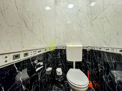 Rent, office space, 129m², Preko Morače, Podgorica - image 17