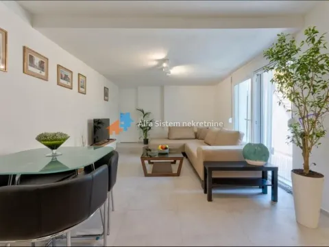 Izdavanje, dvosoban stan, 60m², Stari Grad, Beograd - image 2