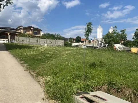 Prodaja, plac, 1300m², Zvezdara Sve Podlokacije, Beograd - image 12