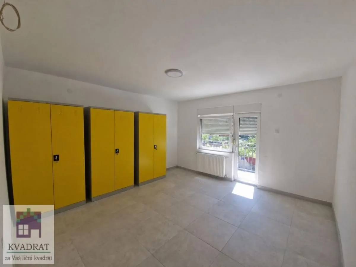 Rent, office space, 80m², Čukarica, Beograd