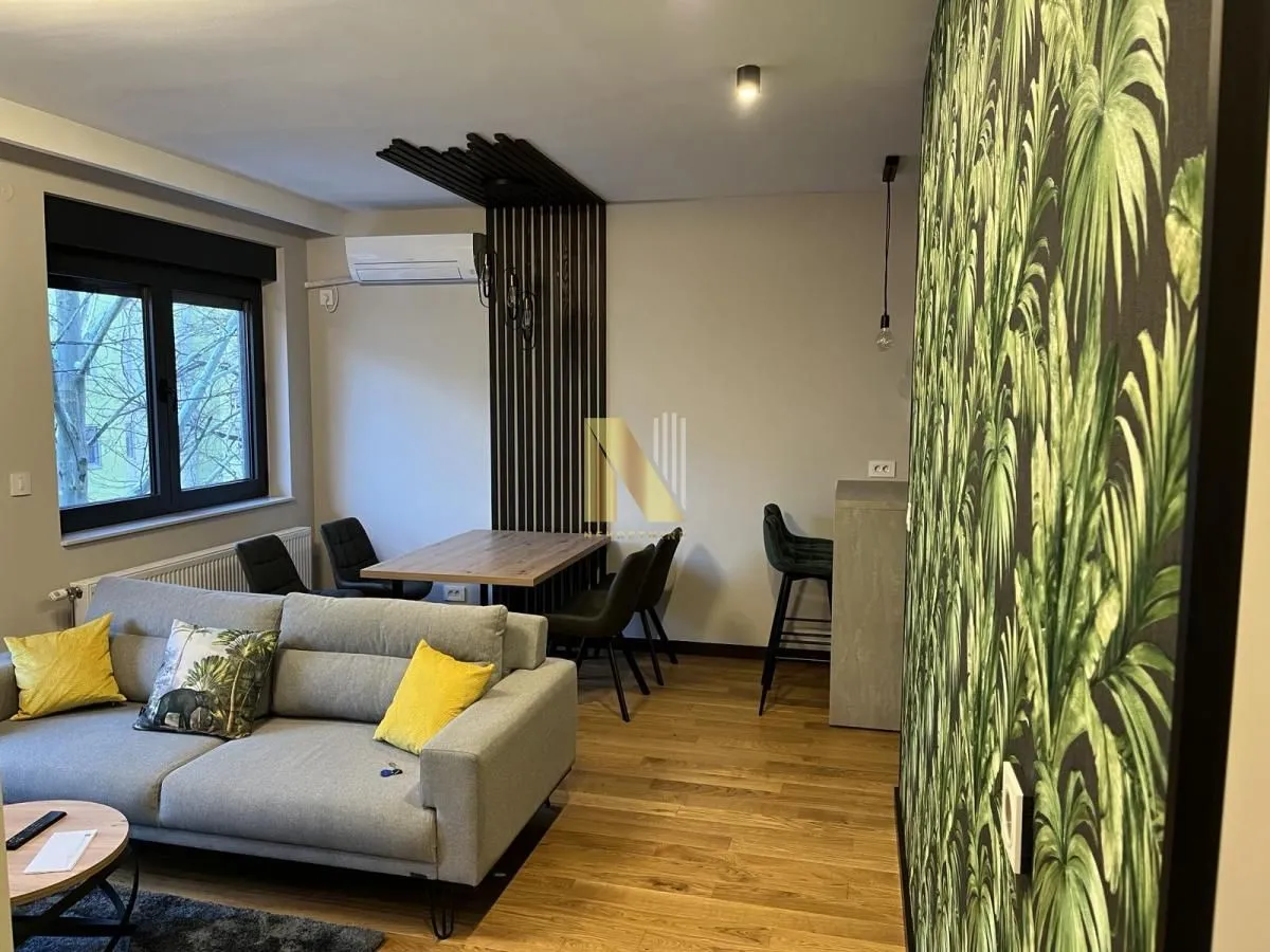 Izdavanje, dvosoban stan, 45m², Rotkvarija, Novi Sad Sve Podlokacije
