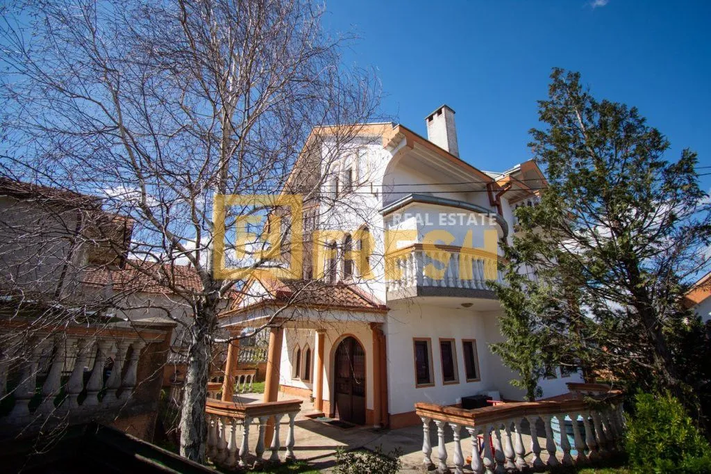 Izdavanje, dvosoban stan, 68m², Zagorič, Podgorica