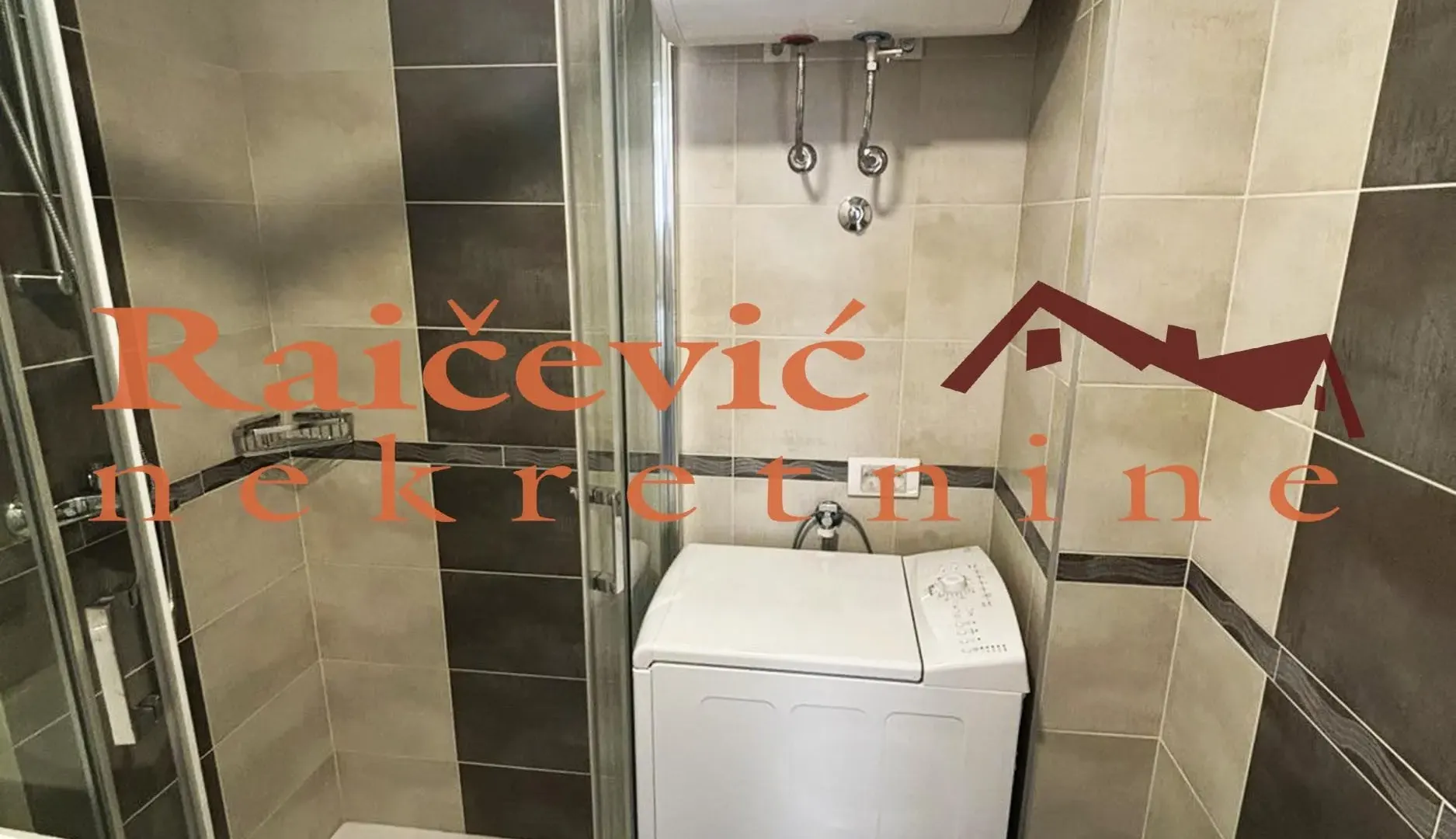 Prodaja, četvorosoban stan, 84m², Lion, Zvezdara Sve Podlokacije
