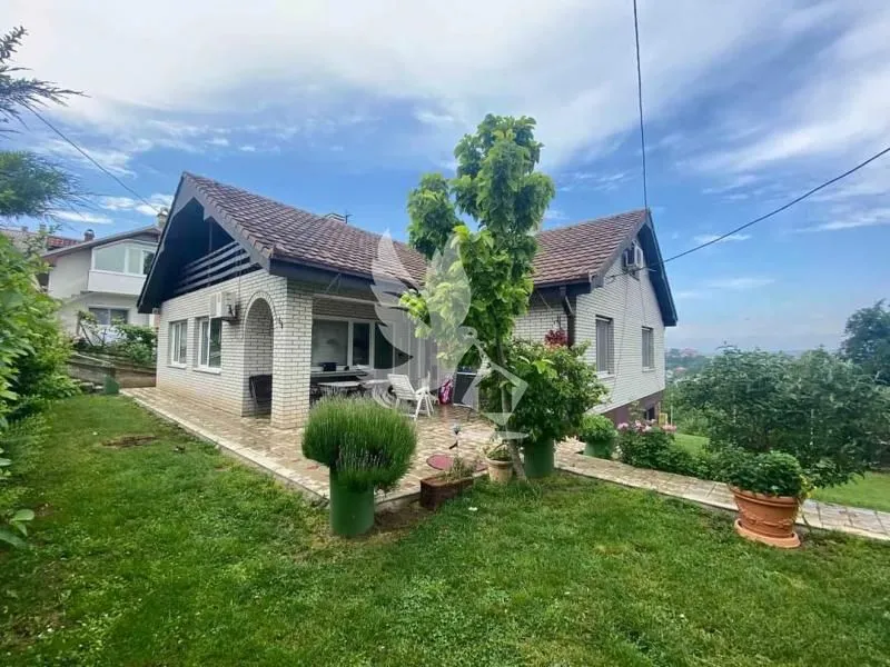 Prodaja, kuća, 400m², Selters Banja, Mladenovac