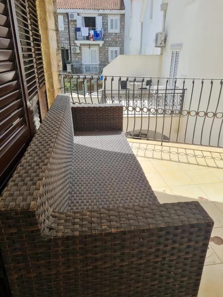 Sale, apartment, 71m², Petrovac, Budva