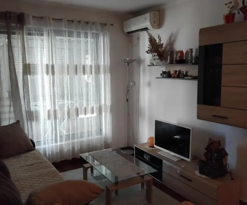 Rent, one bedroom apartment, 42m², City Kvart, Podgorica