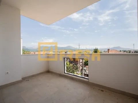 Prodaja, trosoban stan, 142m², Gorica C, Podgorica - image 7