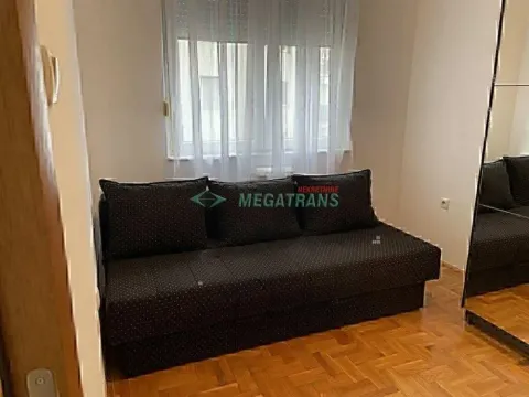 Izdavanje, dvosoban stan, 38m², Bulevar Evrope, Novi Sad Sve Podlokacije - image 4