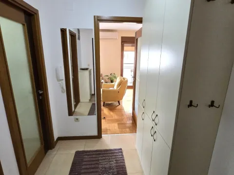 Rent, two bedroom apartment, 70m², Stari Aerodrom, Podgorica - image 7