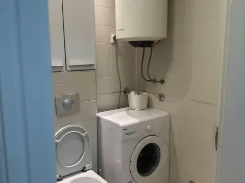 Prodaja, jednosoban stan, 51m², Stari Aerodrom, Podgorica - image 11