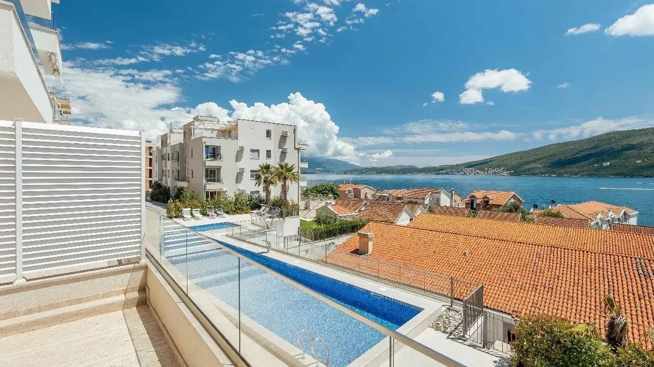 Sale, two bedroom apartment, 120m², Baošići, Herceg Novi