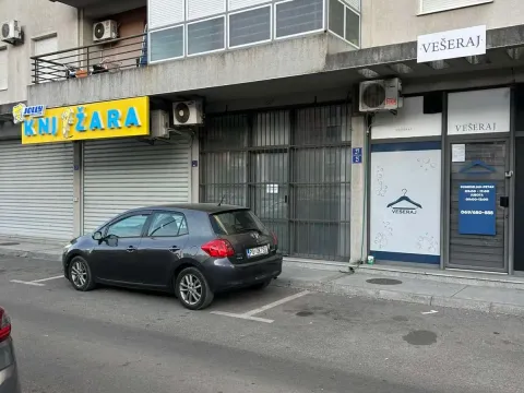 Rent, office space, 30m², Stari Aerodrom, Podgorica - image 4