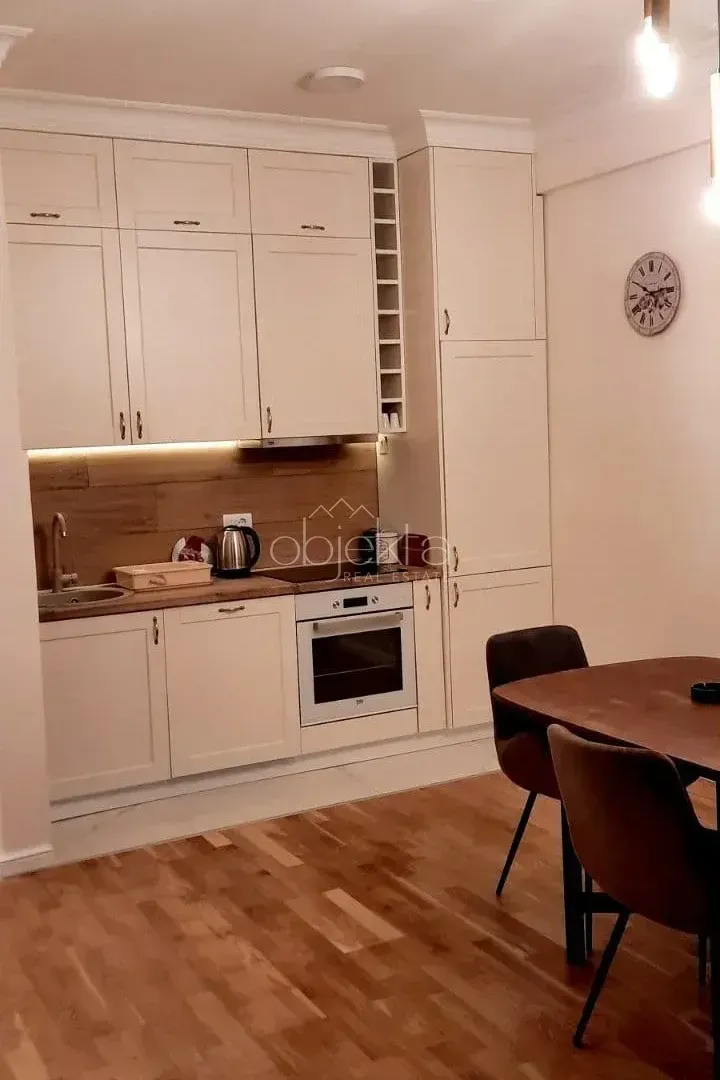 Prodaja, stan, 69m², Tivat, Crna Gora