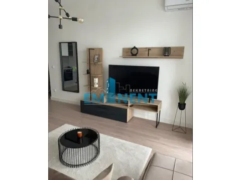 Rent, two bedroom apartment, 56m², Savski Venac, Beograd - image 3