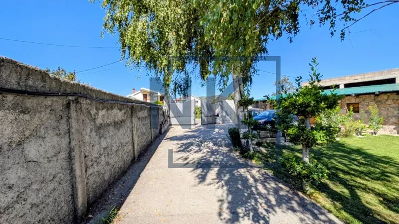Izdavanje, kuća, 150m², Donja Gorica, Podgorica