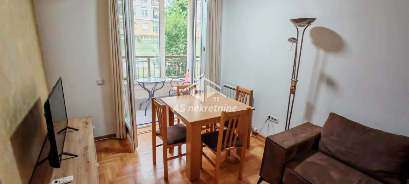 Rent, two bedroom apartment, 48m², Voždovac Sve Podlokacije, Beograd