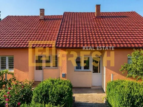 Rent, studio apartment, 37m², Tološi, Podgorica - image 2