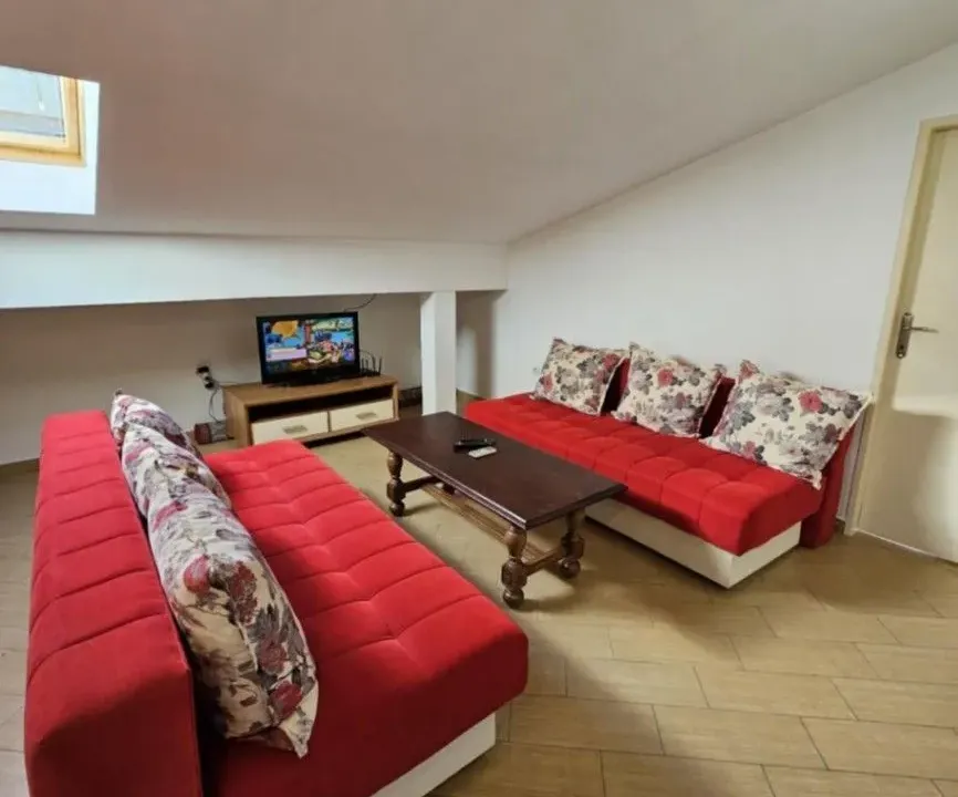 Izdavanje, jednosoban stan, 45m², Seljanovo, Tivat