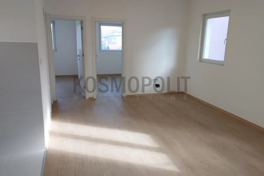 Prodaja, trosoban stan, 57m², Zemun Sve Podlokacije, Beograd