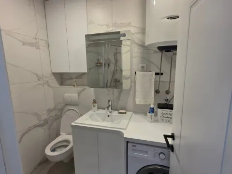 Prodaja, jednosoban stan, 46m², Stari Aerodrom, Podgorica - image 7