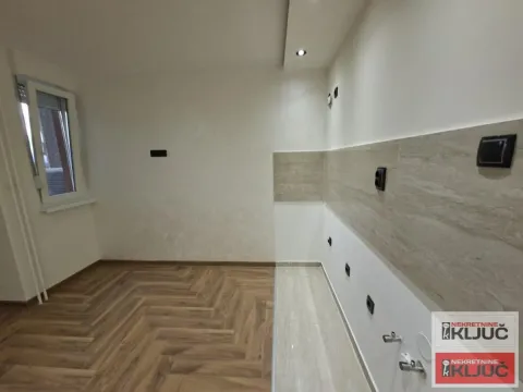 Prodaja, garsonjera, 21m², Bulevar Oslobodjenja, Novi Sad Sve Podlokacije - image 3