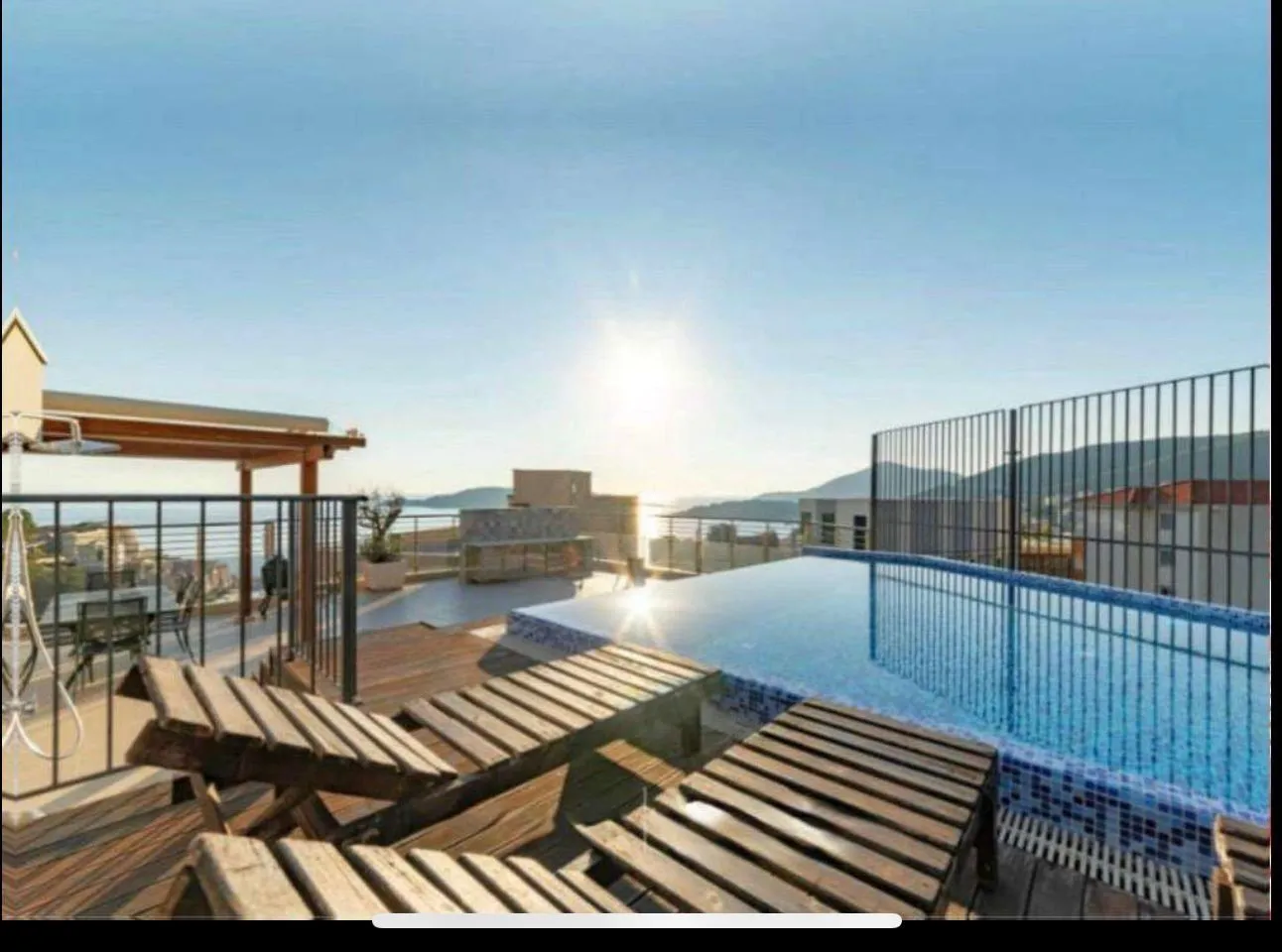 Prodaja, trosoban stan, 156m², Rafailovići, Budva