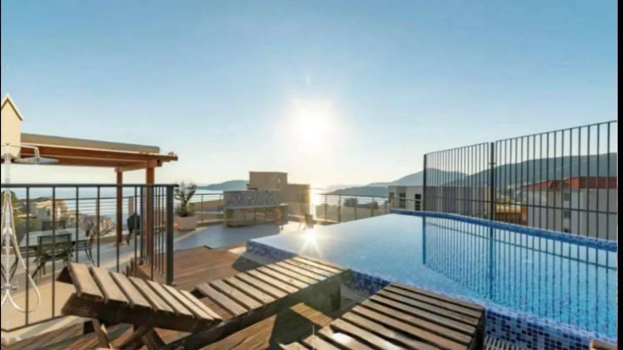 Prodaja, trosoban stan, 156m², Rafailovići, Budva