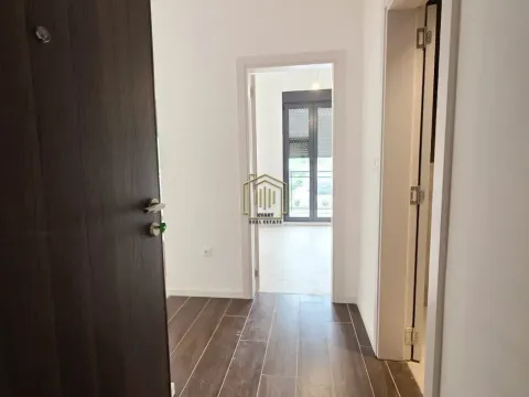 Rent, one bedroom apartment, 39m², Tološi, Podgorica - image 3
