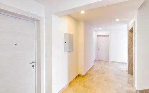 Sale, three bedroom apartment, 149m², Rafailovići, Budva - image 12